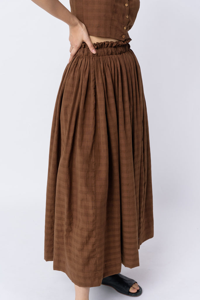 Antique brown pull-on skirt, ethical sustainable clothing brands, fashion brands that are sustainable, 100 organic cotton women's clothing, organic cotton clothes online shop, all cotton women's clothing, buy cotton clothes online, all cotton women's clothing, cotton clothing for women, minimalist clothing, modern minimalist clothing