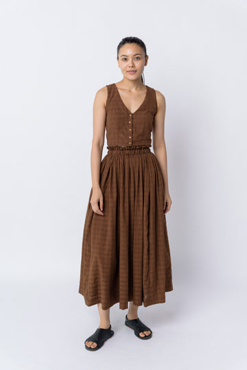 Antique brown pull-on skirt with top set, eco clothing brands, eco fashion clothing, organic cotton retailers, organic cotton shop, cotton clothing company, natural cotton clothing, bamboo cotton women's clothing, bamboo women's clothing fashion, create a minimalist closet, dark minimalist fashion