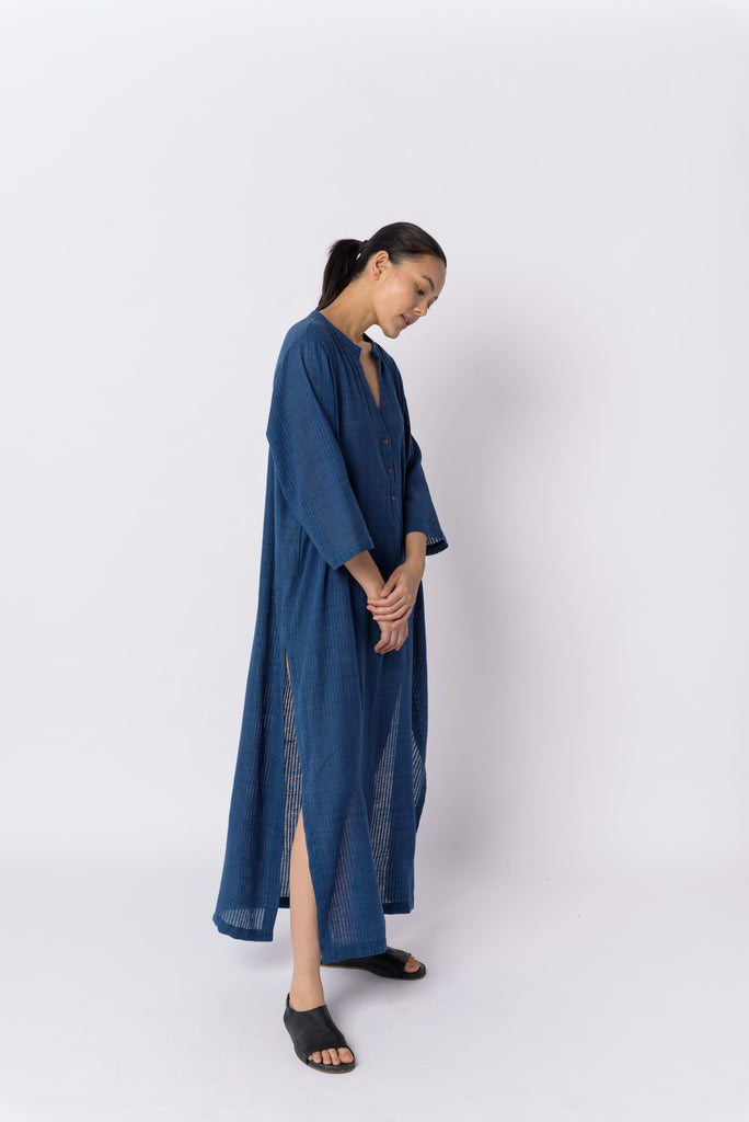 Very blue long tunic, best sustainable fashion brands, clothing companies that are sustainable, organic cotton women's clothing, 100 organic cotton clothing, cotton cotton clothing, all cotton clothes, all cotton women's clothing, women's cotton clothing online, the minimal clothing, minimal clothes shop